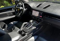 photo intrieur de porsche 9583104641