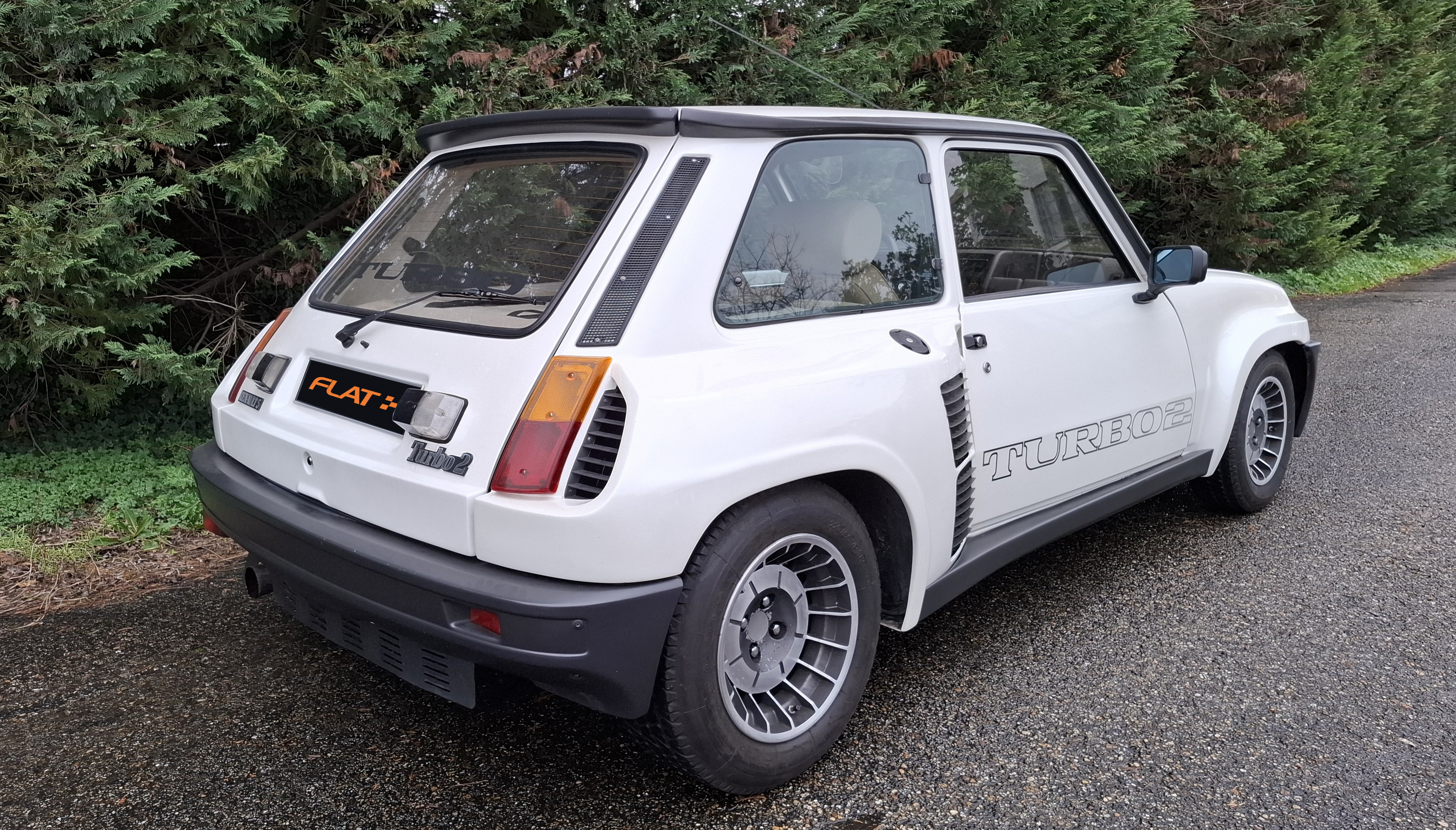 photo arriere 5 Turbo 2 de couleur Blanc